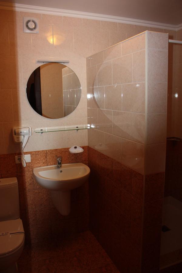 Hotel Gostynnyi Dvir Bucha Δωμάτιο φωτογραφία