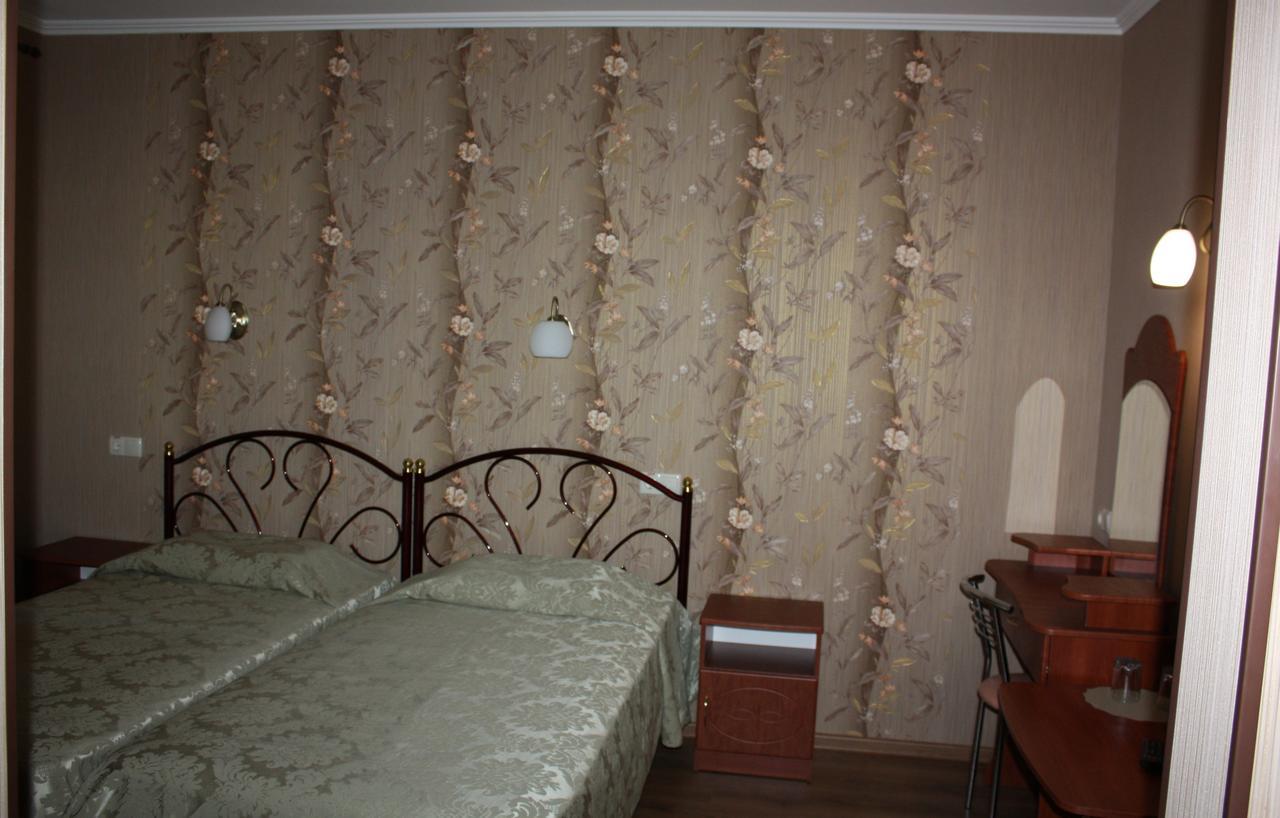 Hotel Gostynnyi Dvir Bucha Δωμάτιο φωτογραφία